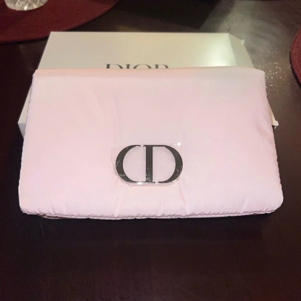 Christian Dior Beauty Pink Nylon Clutch NEW - Picture 2 of 9